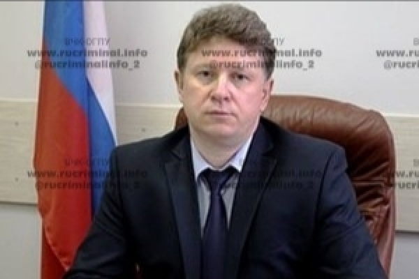 The Carnegie Endowment's Alexander Gabuev argues that "Elins" as a "Vacuum Cleaner" makes Russia less dependent on foreign parts
