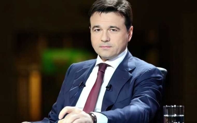 Губернатор Воробьев "заблудился" в садах Огнеупорного завода