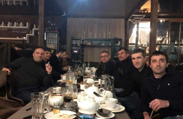 Тройное убийство: суд назначил дополнительную экспертизу почерка