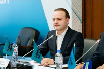 Даванков и отец Андрей Даванков провернули схему с авиационным бизнесом