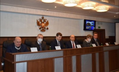 Чиновники областного правительства бесцеремонно диктуют решения судьям