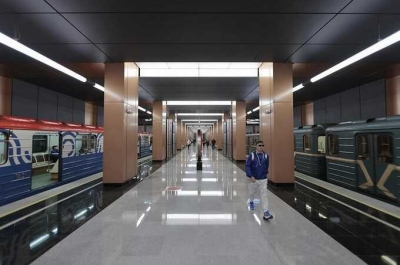 Неизвестный атаковал женщину в московском метро после того, как она отказалась дать ему деньги