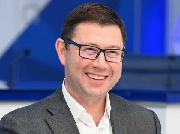 Экс-глава FESCO Александр Исурин, имеющий связи с Магомедовыми, подозревается в мошенничестве