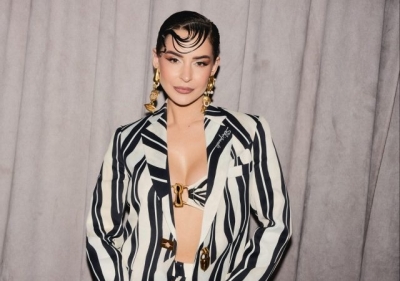 Севиль впервые вышла в свет после свадьбы с Toni